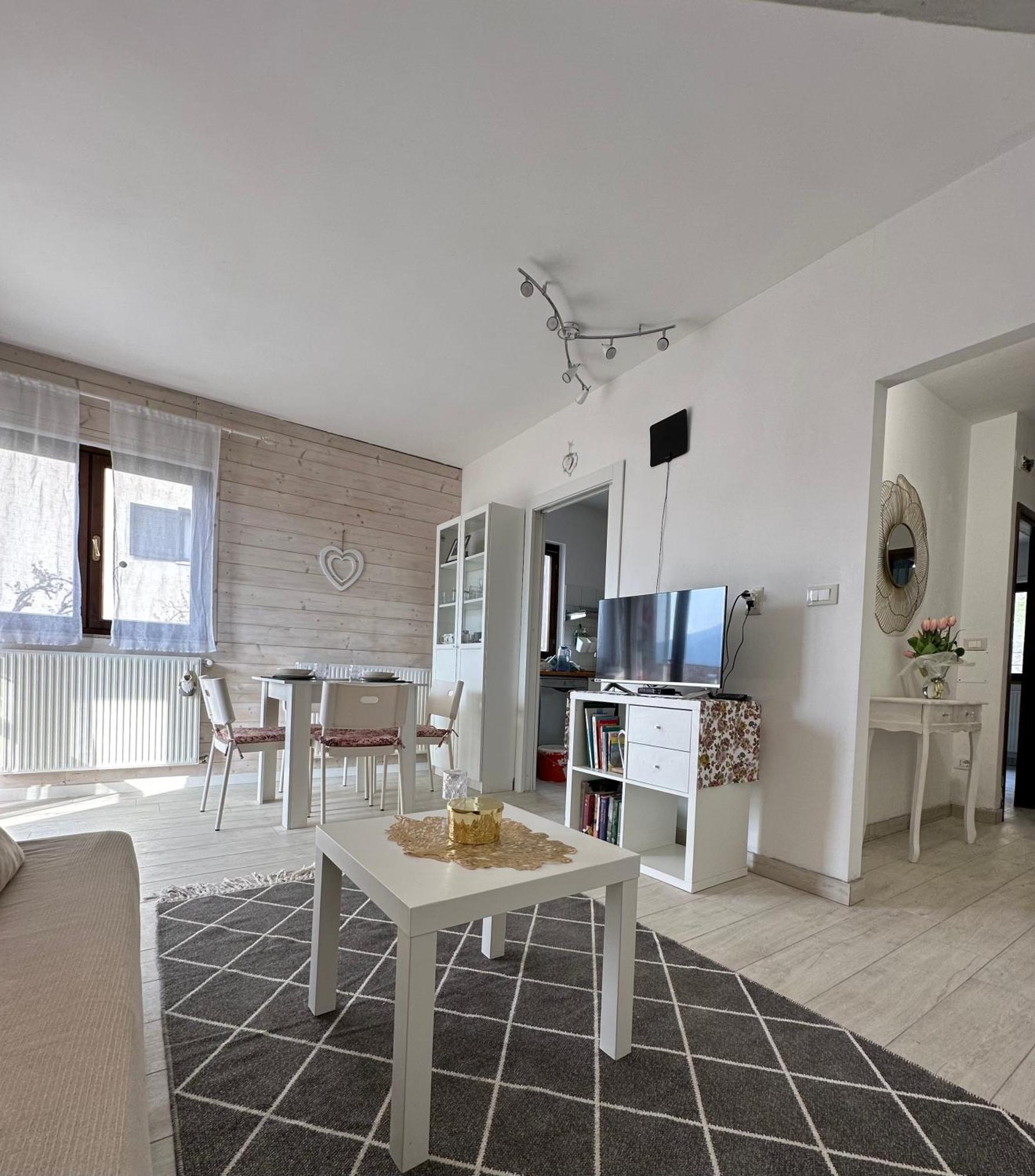 Lake Apartment Ischia White Tenna Exterior photo